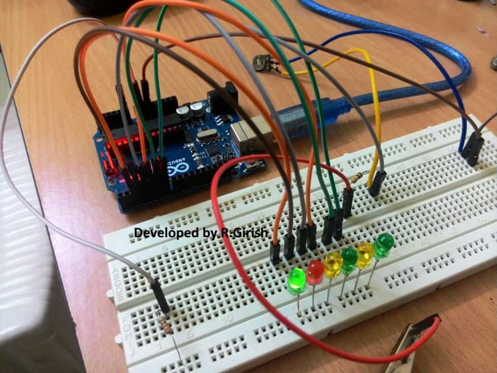 „Arduino“ akumuliatoriaus lygio indikatoriaus prototipas