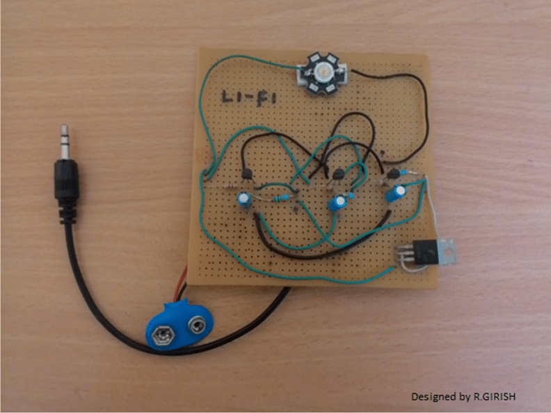 Testovaný prototyp Li-Fi Circuit
