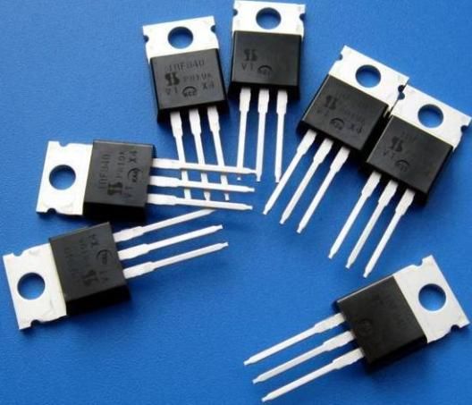 Um conjunto de transistores de efeito de campo