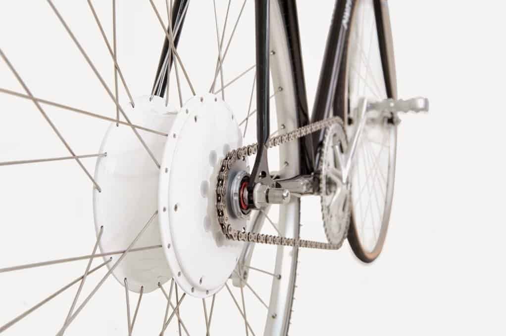 Mecanismo de roda traseira de bicicleta com eletricidade gratuita para regenerativa